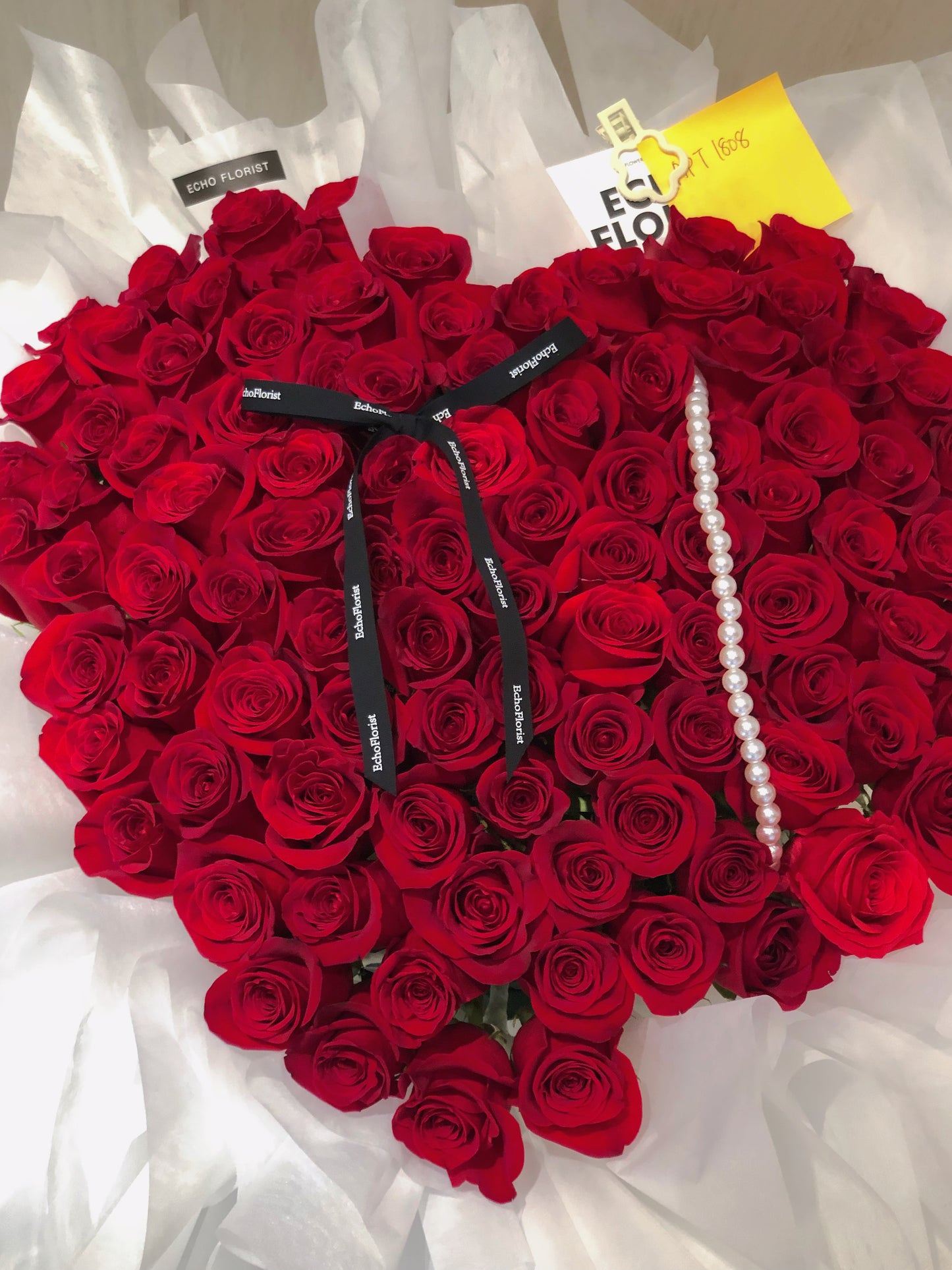 99枝巨型玫瑰花束